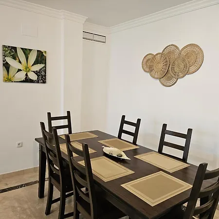 아파트 3 Bedrooms With Pool & Parking, Close To Sea And Gibraltar 마닐바