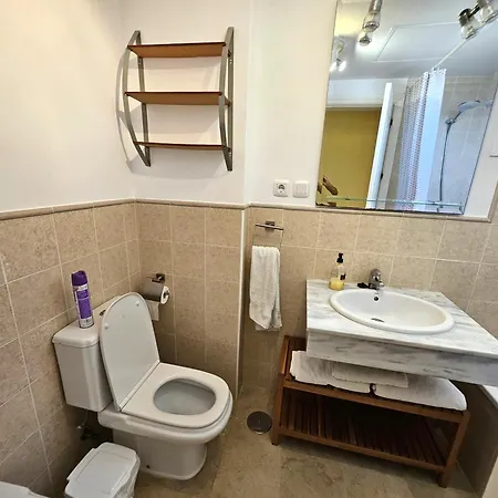 3 Bedrooms With Pool & Parking, Close To Sea And Gibraltar アパート *