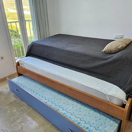 3 Bedrooms With Pool & Parking, Close To Sea And Gibraltar アパート マニルバ