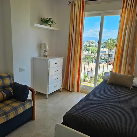 3 Bedrooms With Pool & Parking, Close To Sea And Gibraltar *